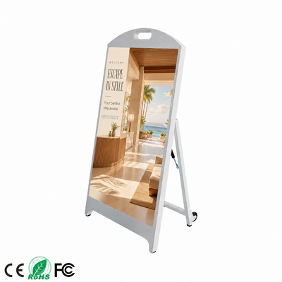 Qualità  Outdoor LED Poster Display 3X3 P2.5 4500nits IP65 Battery Powered Digital A-Board Sign Fabbrica
