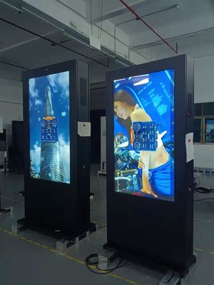 Display LCD digitale a pavimento per la pubblicità esterna verticale 2500Cd/m2
